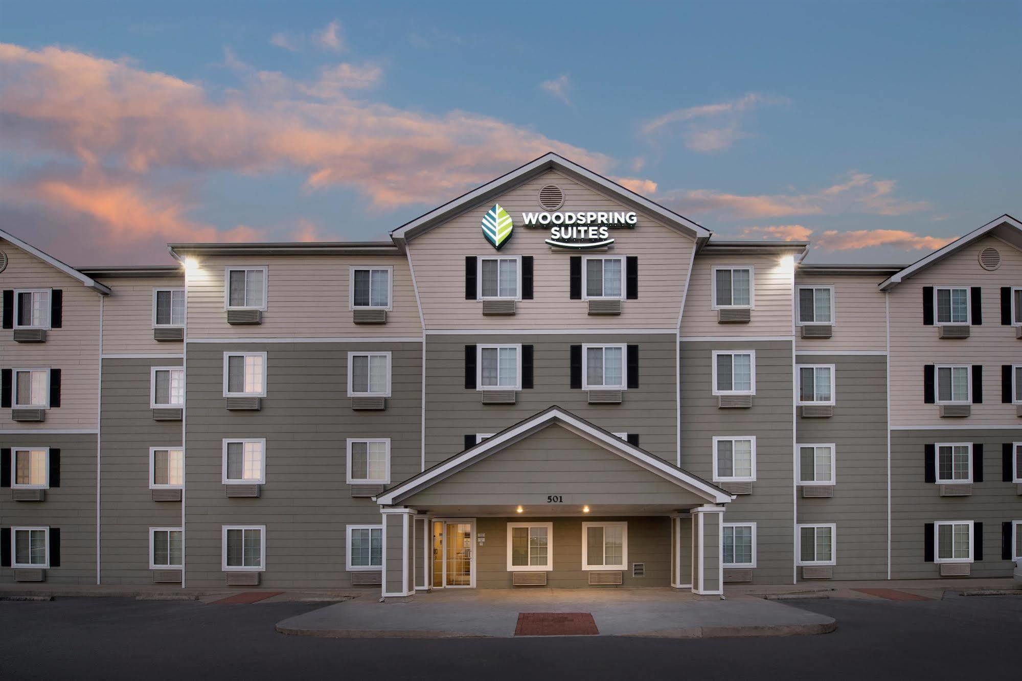 Woodspring Suites 基林 外观 照片